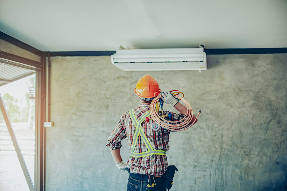 Portrait,Air,Conditioner,Technician,Or,Air-conditioning,Installation,Technician,Is,About